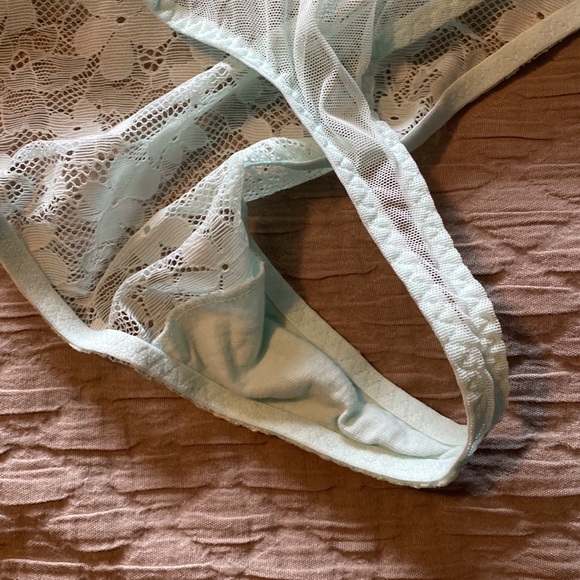 NWOT Victoria’s Secret Lace and Mesh Thong Teddy - Picture 4 of 5